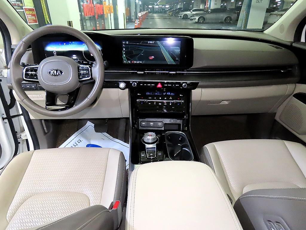 KIA Carnival - Vista 10