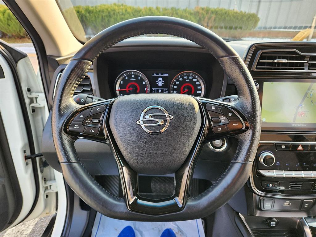 Ssangyong Tivoli 2022 Blanco - Importación desde Corea - HF Imports Iquique - Foto 13