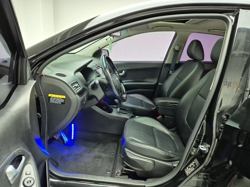 KIA Morning - Vista 11