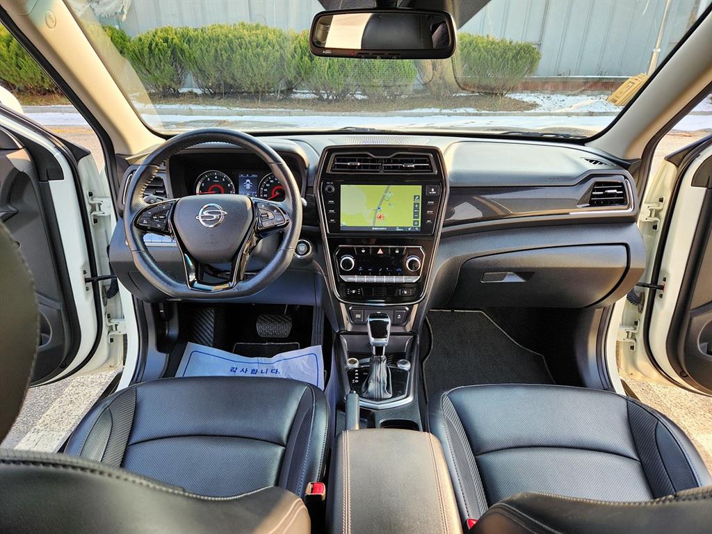 Ssangyong Tivoli - Vista 8