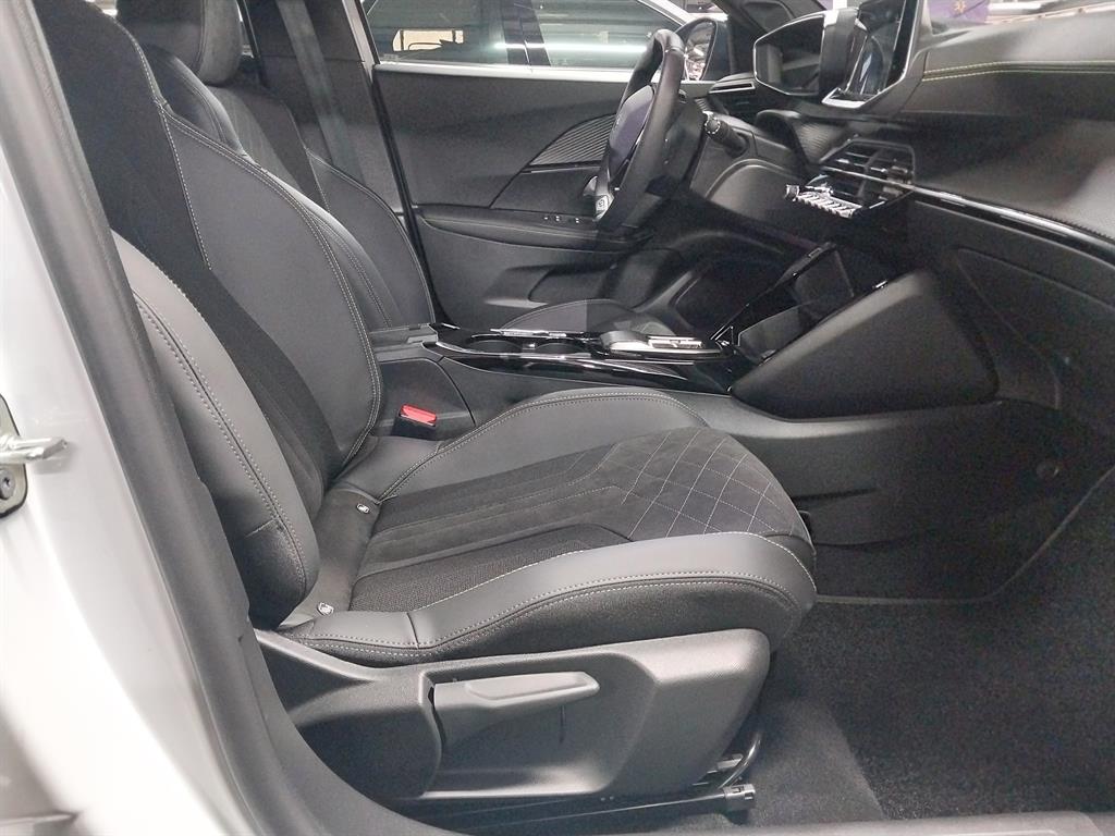 Peugeot 2008 2023 Blanco - Importación desde Corea - HF Imports Iquique - Foto 15