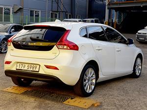 Volvo V40 - Vista 8