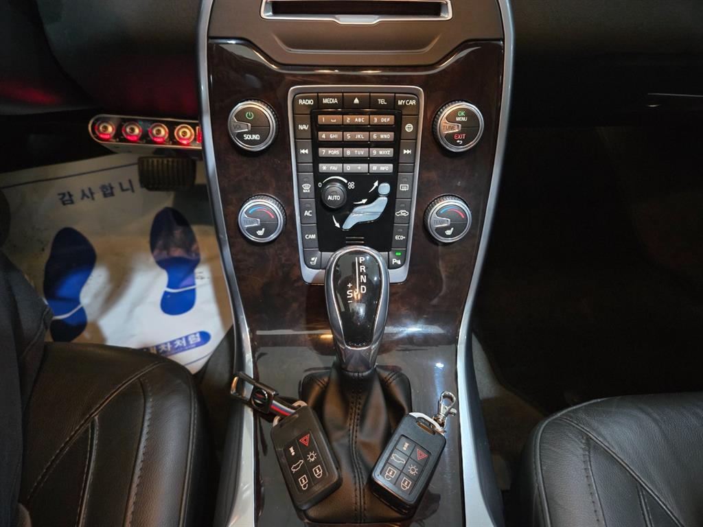 Volvo S80 2016 Negro - Importación desde Corea - HF Imports Iquique - Foto 13