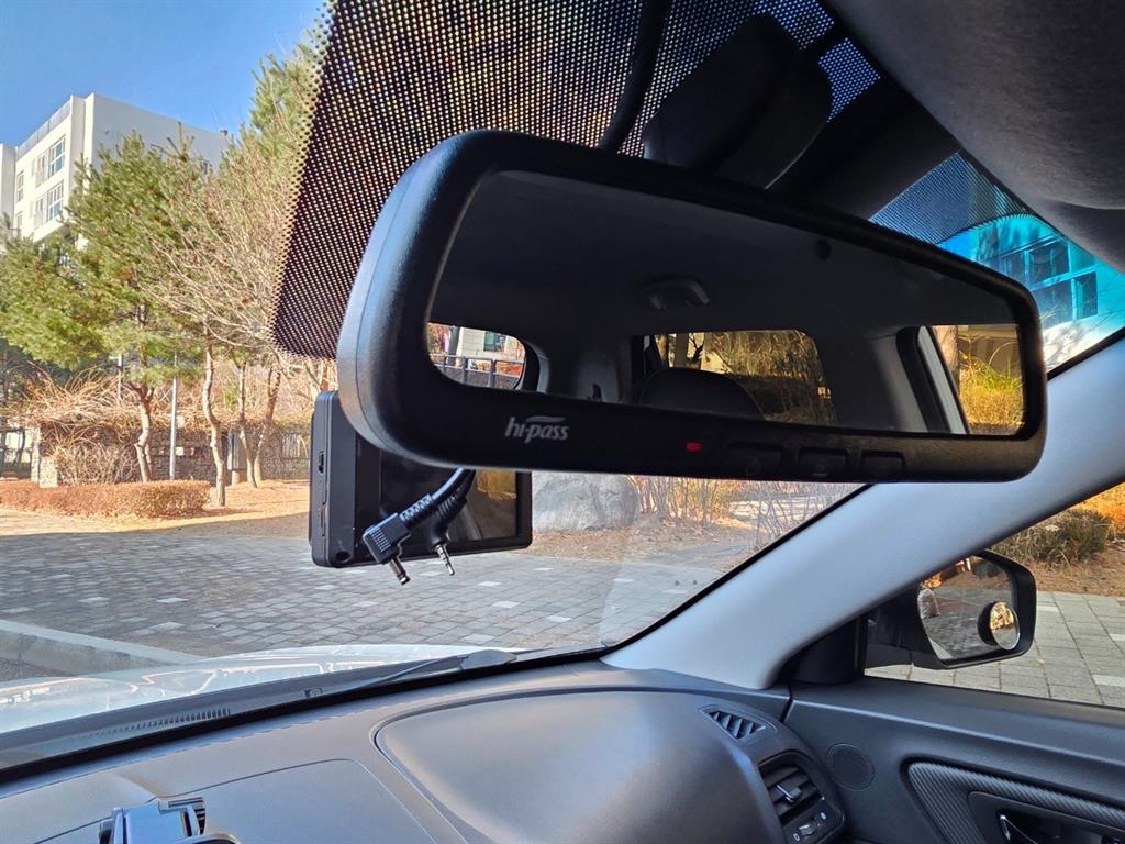 Ssangyong Tivoli 2017 Blanco - Importación desde Corea - HF Imports Iquique - Foto 19