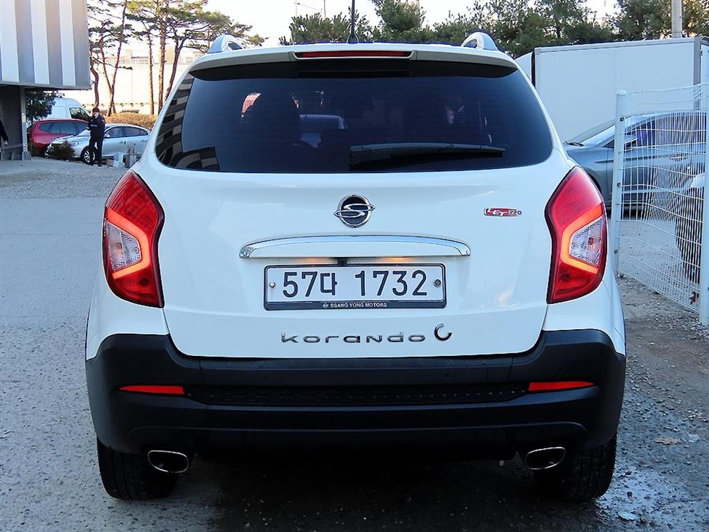 Ssangyong Korando - Vista 4