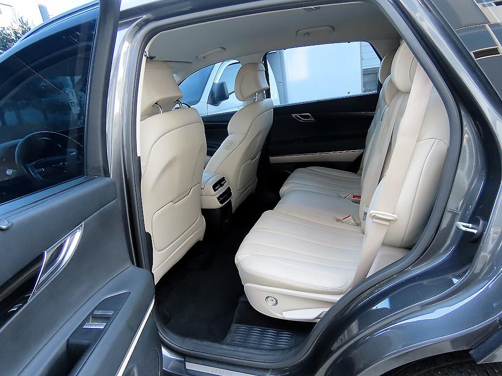 Genesis GV80 - Vista 6