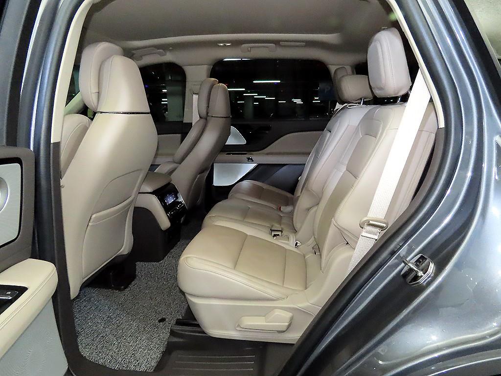 Lincoln Aviator - Vista 7