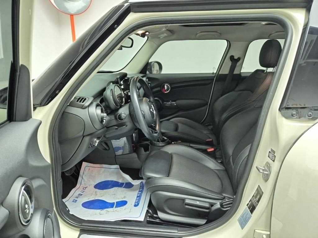 Mini Cooper - Vista 11