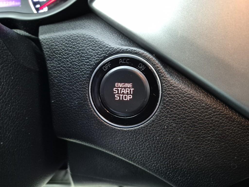 KIA Carens 2017 Azul - Importación desde Corea - HF Imports Iquique - Foto 19