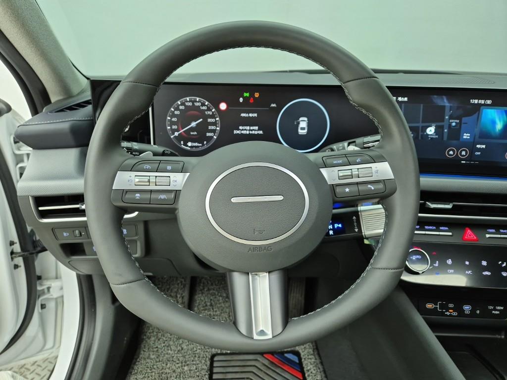 HYUNDAI Sonata - Vista 9