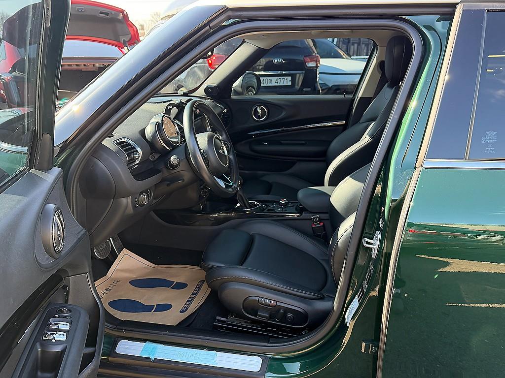 Mini Clubman - Vista 6