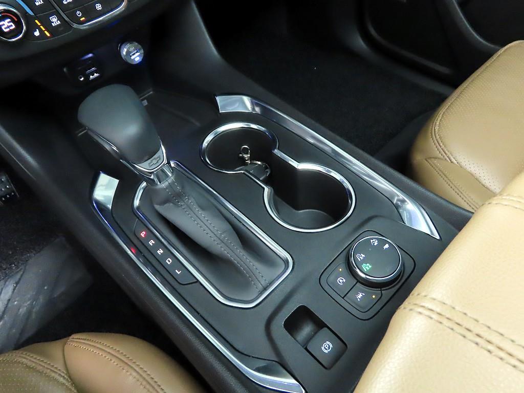 Chevrolet Travers - Vista 10