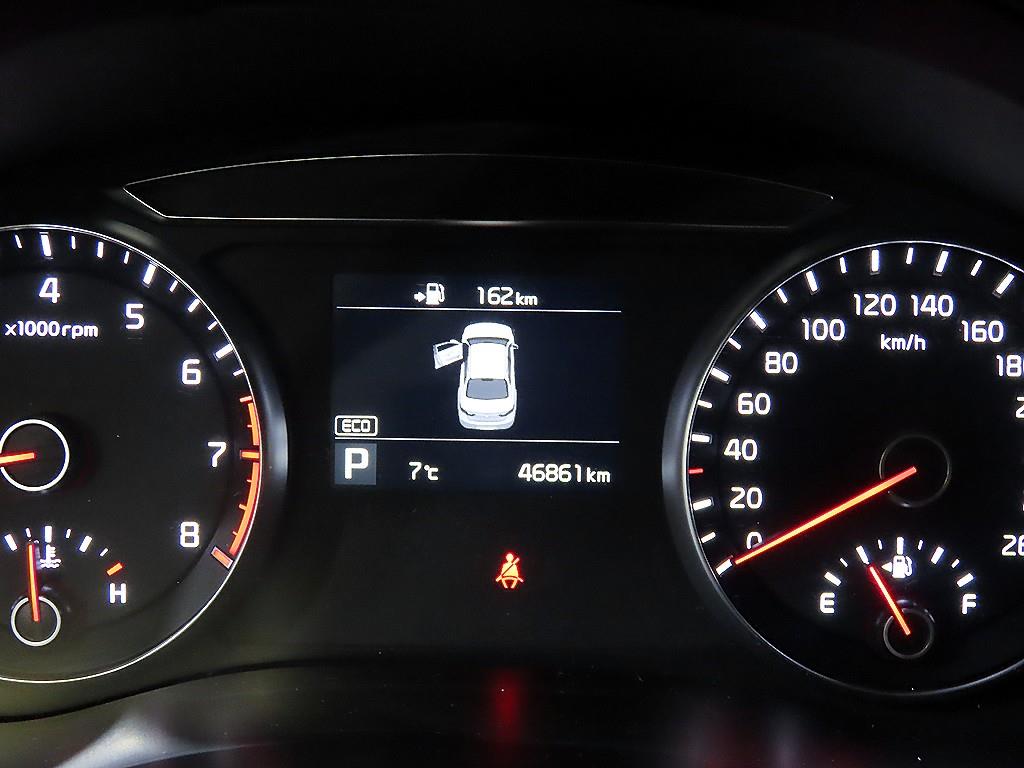 KIA K7 - Vista 9