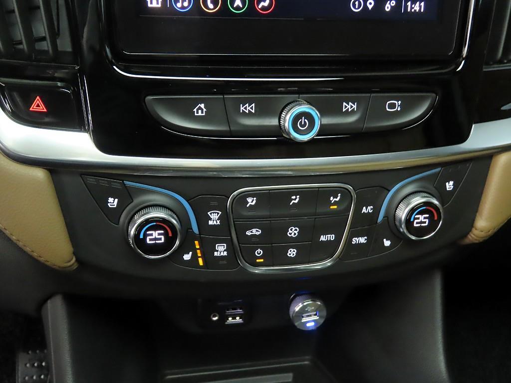 Chevrolet Travers - Vista 9