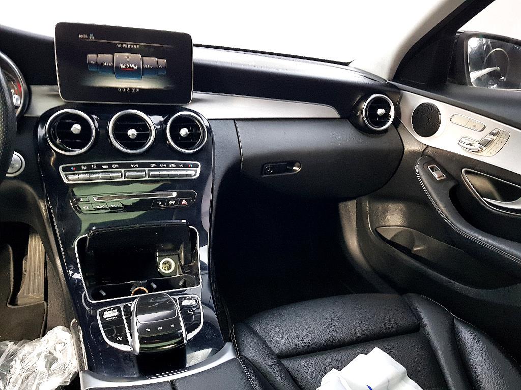 Mercedes Benz C Class - Vista 10