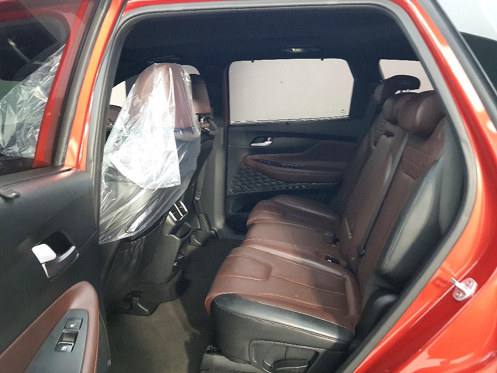 HYUNDAI Santa Fe - Vista 9