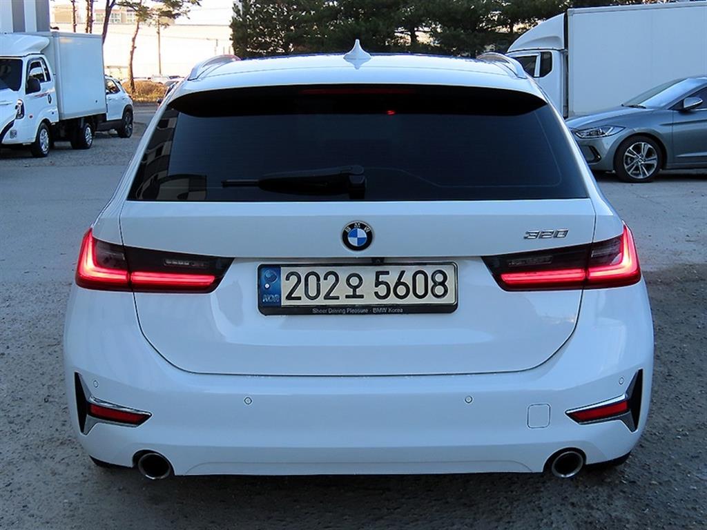 BMW 3 series - Vista 4