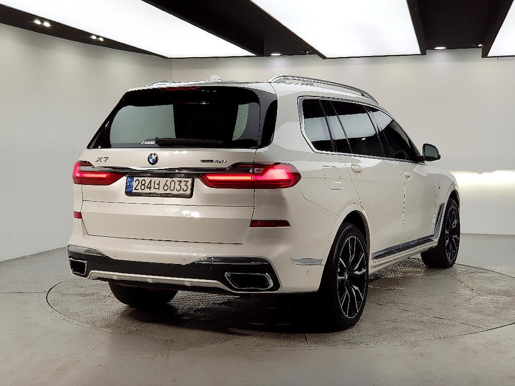BMW X7 - Vista 4