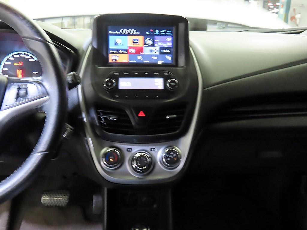 Chevrolet Spark - Vista 11
