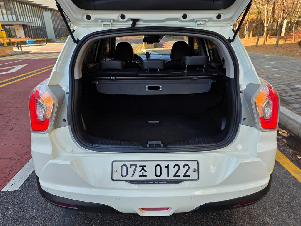 Ssangyong Tivoli - Vista 12