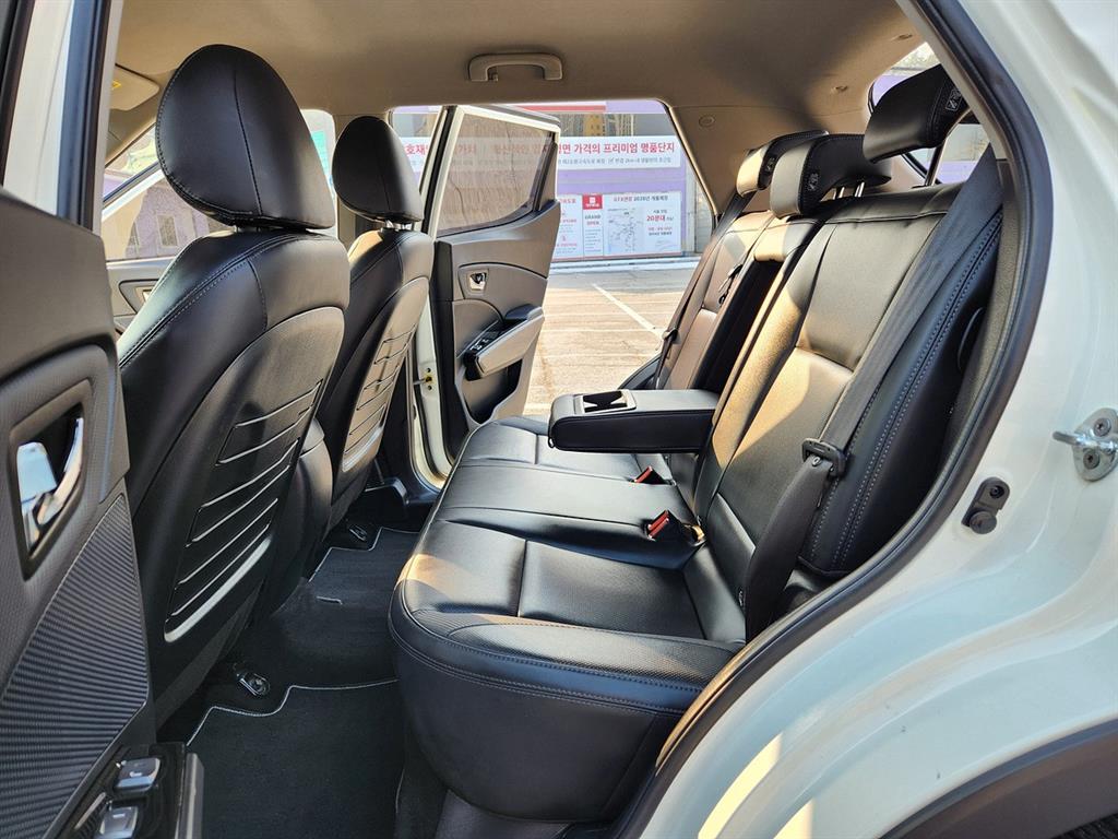 Ssangyong Tivoli - Vista 10