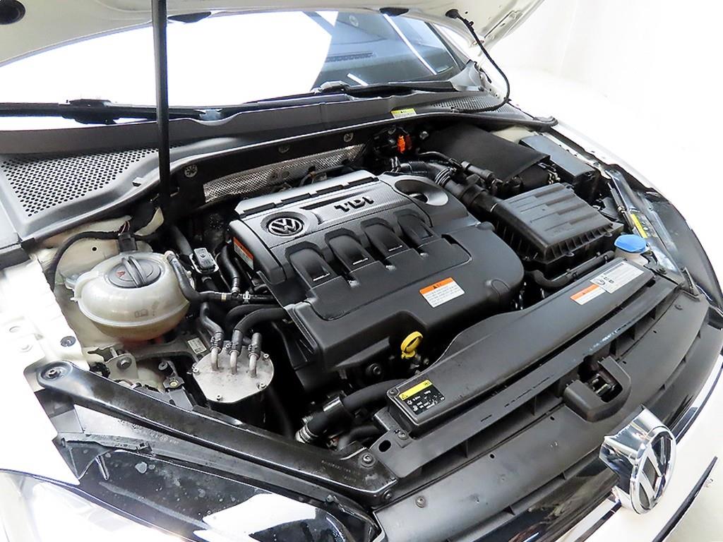 Volkswagen Golf 2014 Blanco - Importación desde Corea - HF Imports Iquique - Foto 18