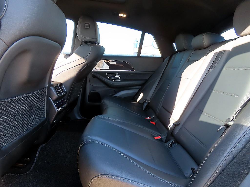 Mercedes Benz GLE Class - Vista 6