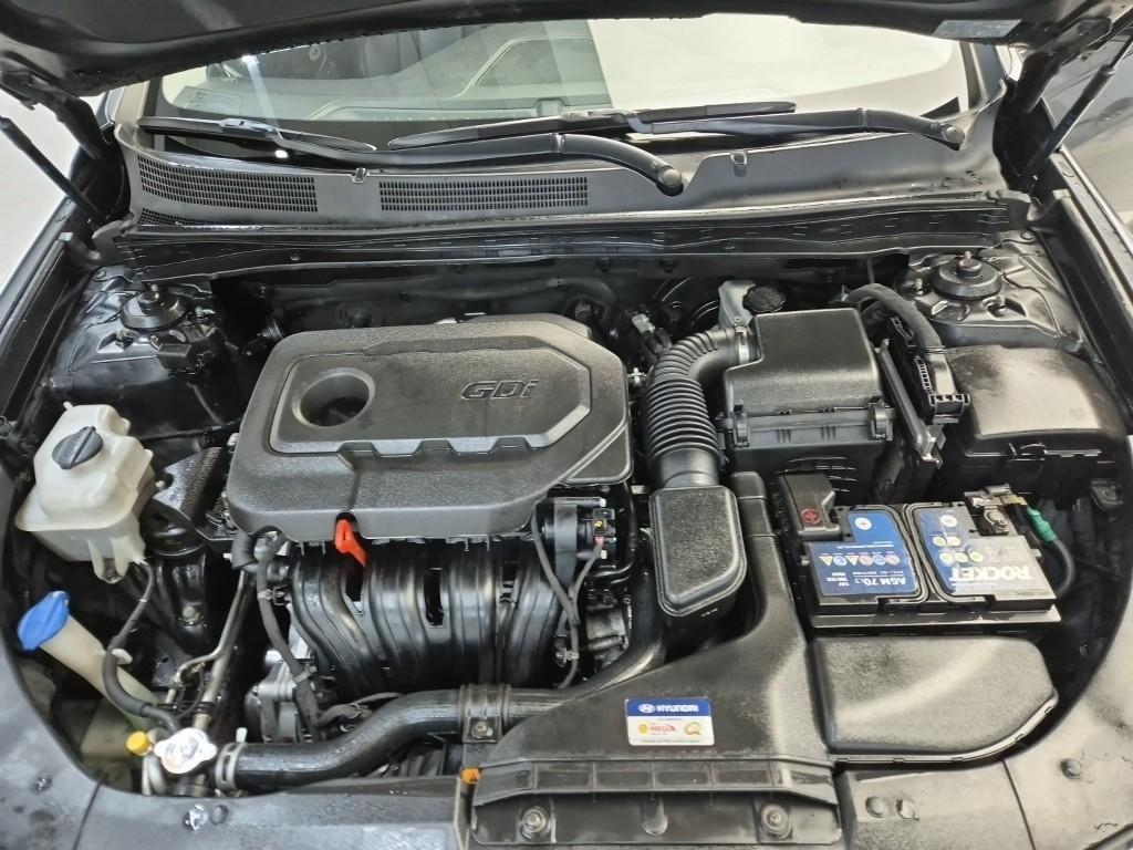 HYUNDAI Grandeur - Vista 5