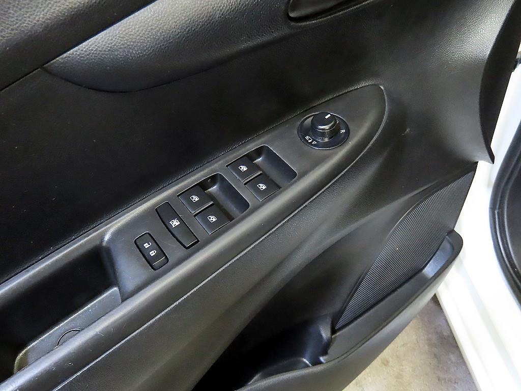 Chevrolet Spark 2016 Blanco - Importación desde Corea - HF Imports Iquique - Foto 13