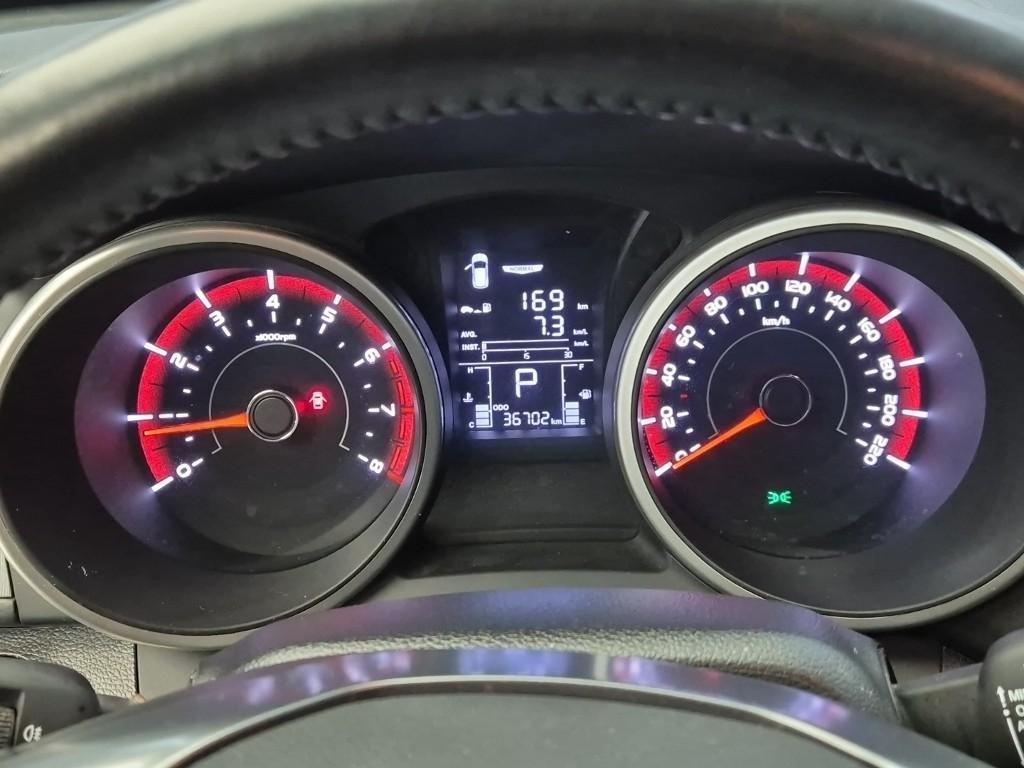 Ssangyong Tivoli - Vista 6