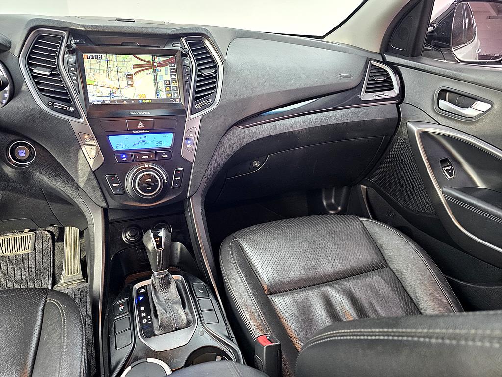 HYUNDAI Santa Fe - Vista 10