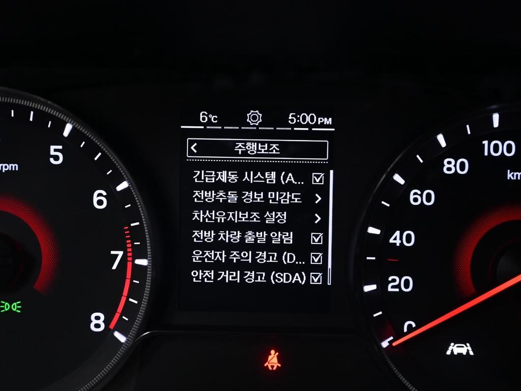 Ssangyong Tivoli 2020 Blanco - Importación desde Corea - HF Imports Iquique - Foto 17