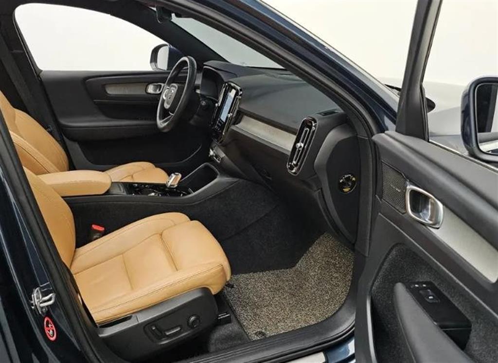 Volvo XC40 2021 Blanco - Importación desde Corea - HF Imports Iquique - Foto 8