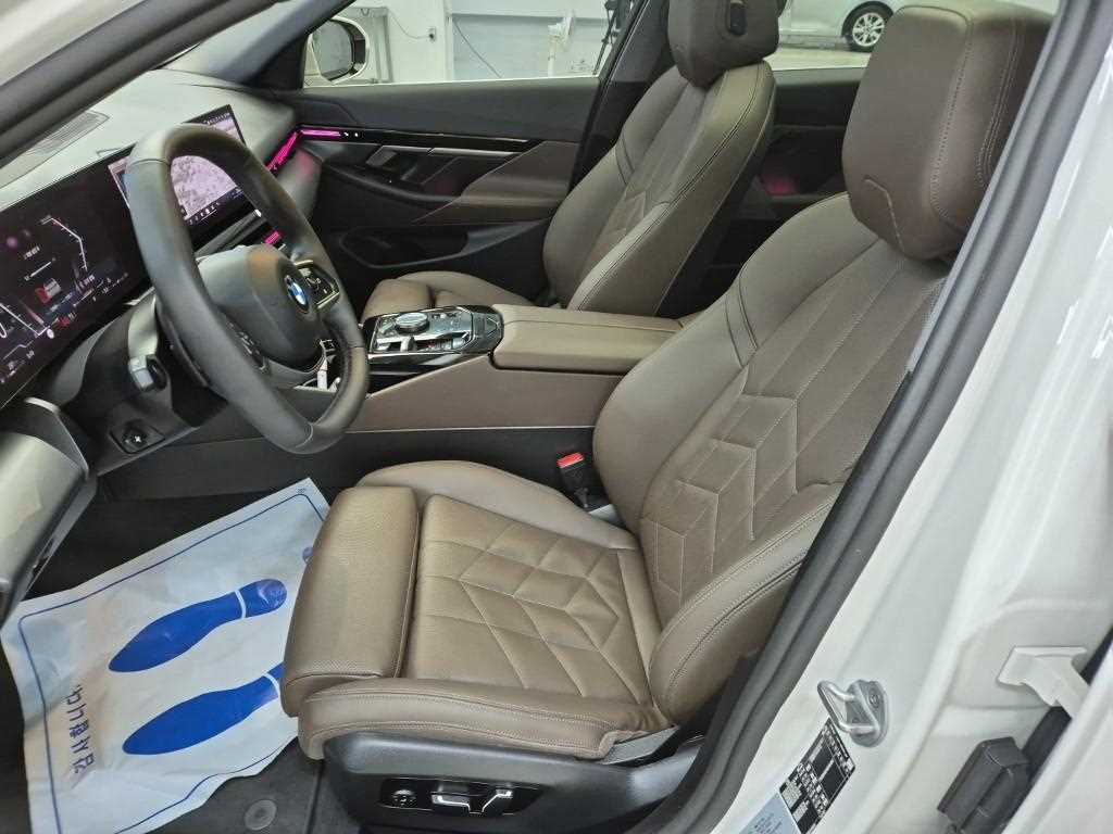 BMW 5 Series - Vista 11