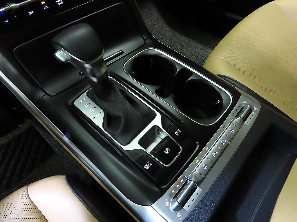 KIA Carnival 2023 Blanco - Importación desde Corea - HF Imports Iquique - Foto 13