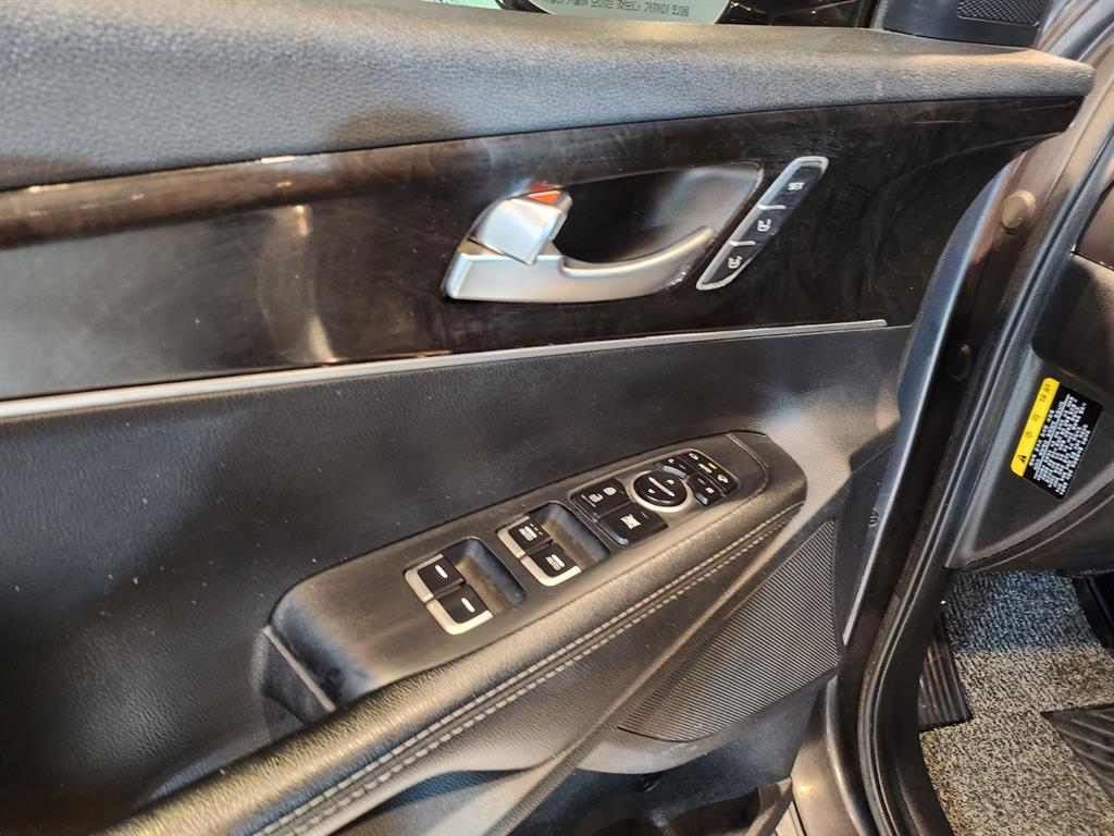 KIA Sorento - Vista 12