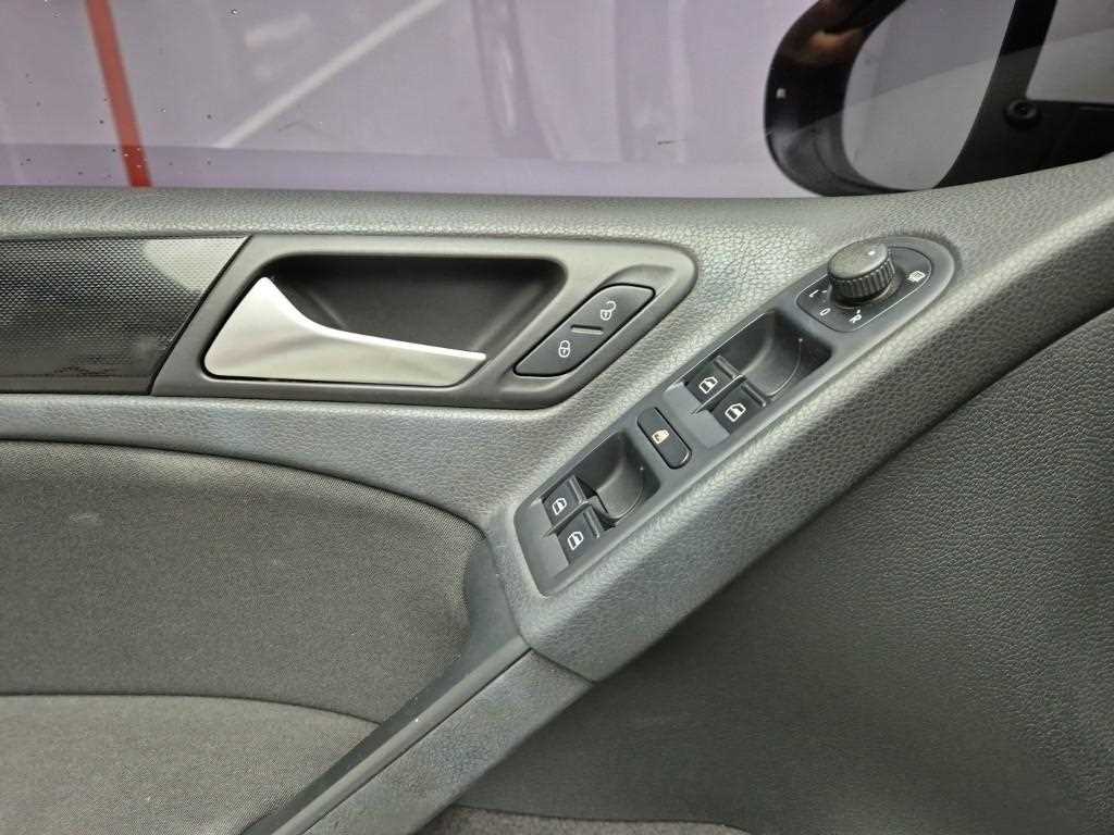 Volkswagen Golf 2011 Blanco - Importación desde Corea - HF Imports Iquique - Foto 16