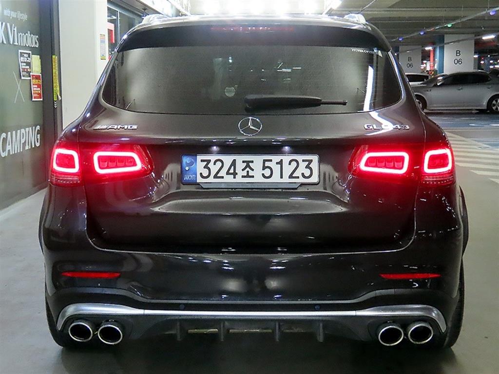 Mercedes Benz GLC Class - Vista 5