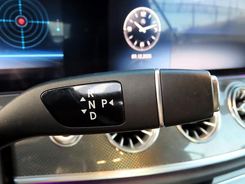 Mercedes Benz E class 2018 Negro - Importación desde Corea - HF Imports Iquique - Foto 15