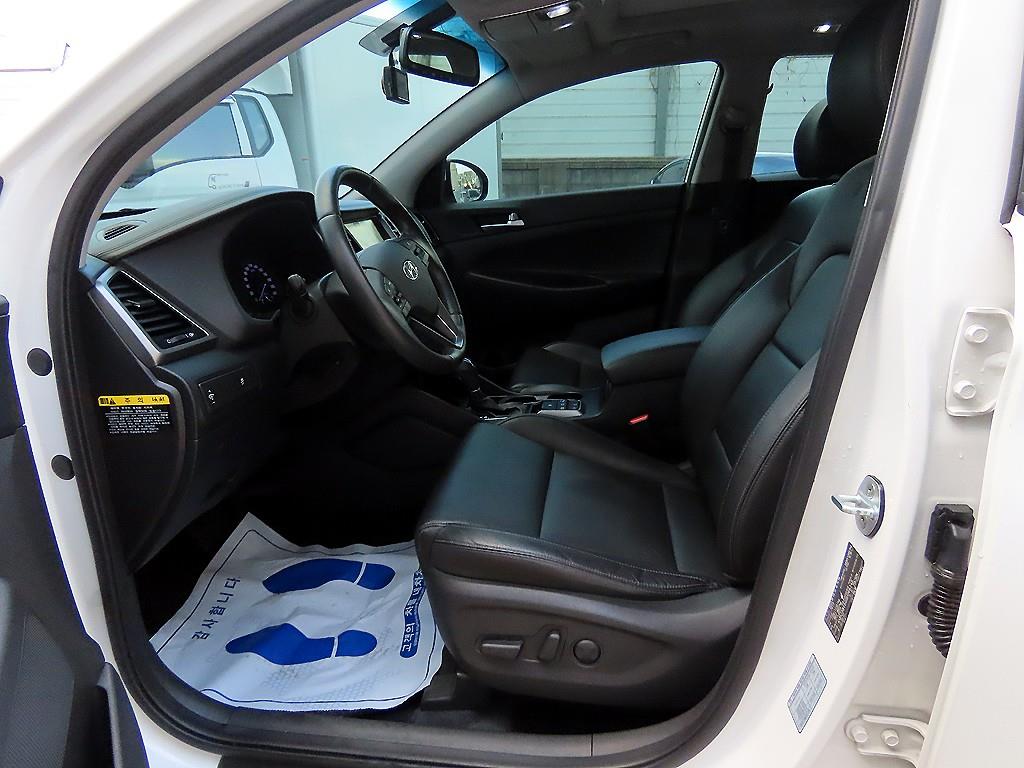 HYUNDAI Tucson - Vista 5