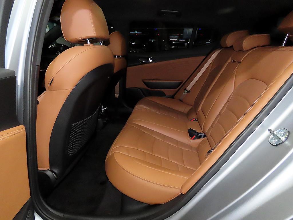 KIA Stinger - Vista 7