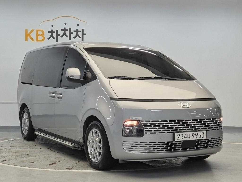 HYUNDAI Staria - Vista 4