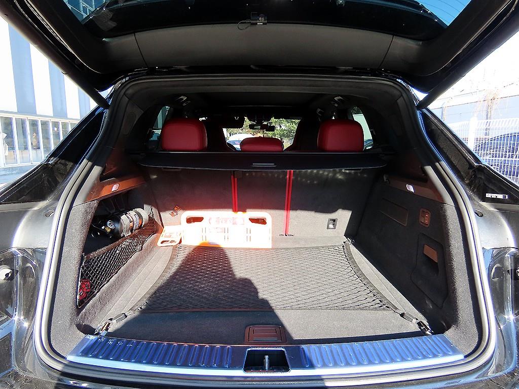 Porsche Cayenne 2023 Negro - Importación desde Corea - HF Imports Iquique - Foto 16