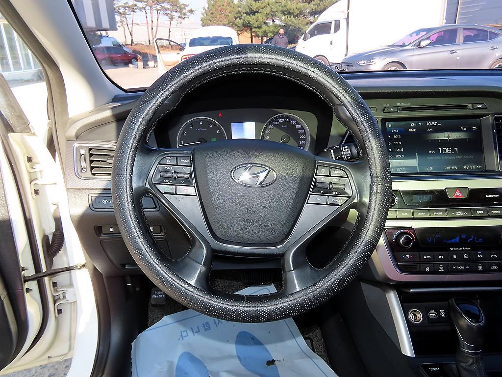 HYUNDAI Sonata - Vista 8