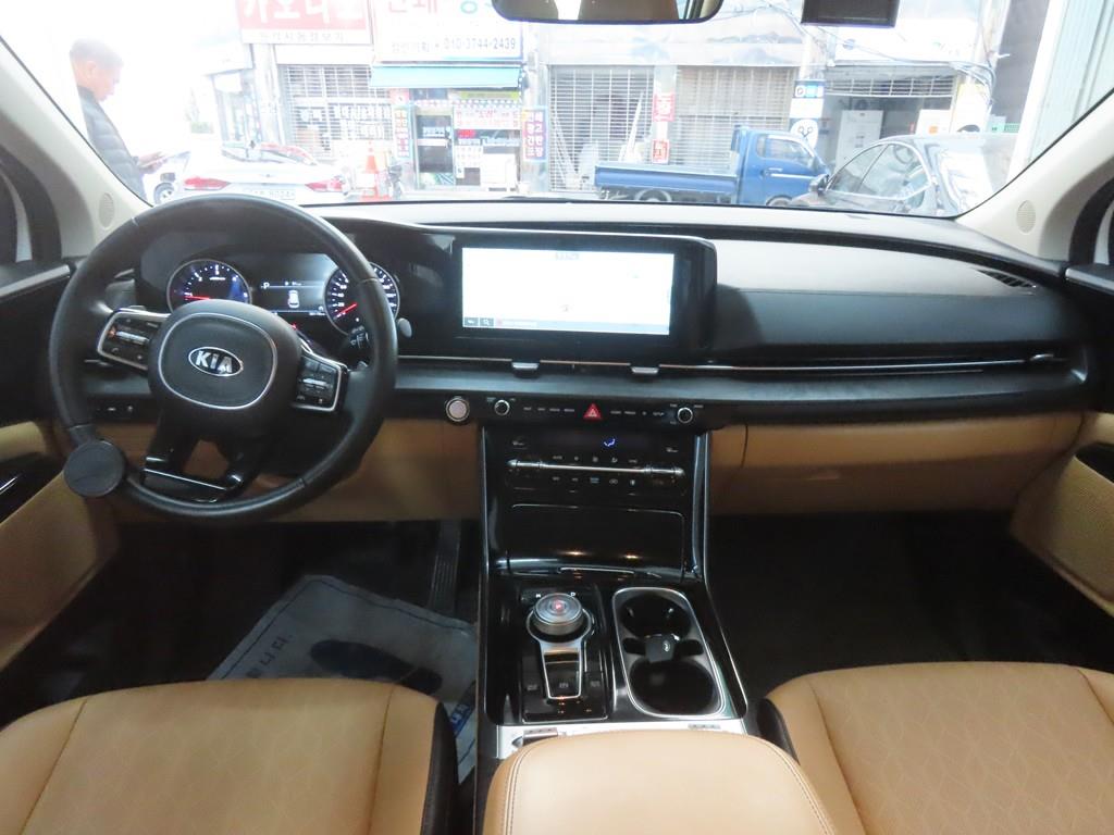 KIA Carnival - Vista 7