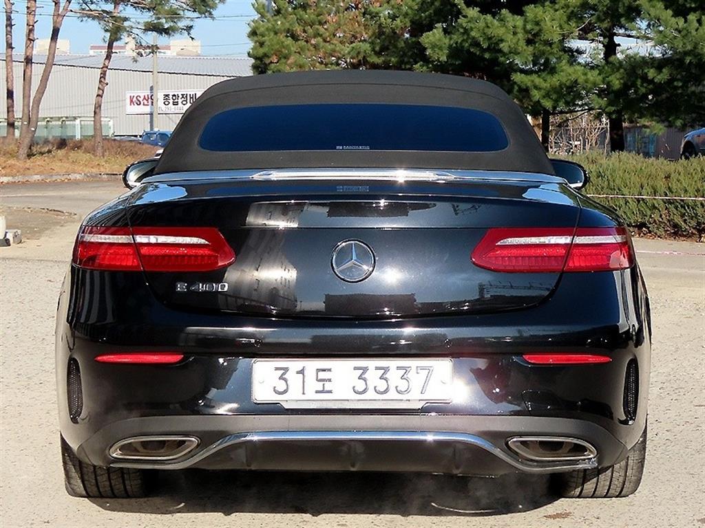 Mercedes Benz E class - Vista 4