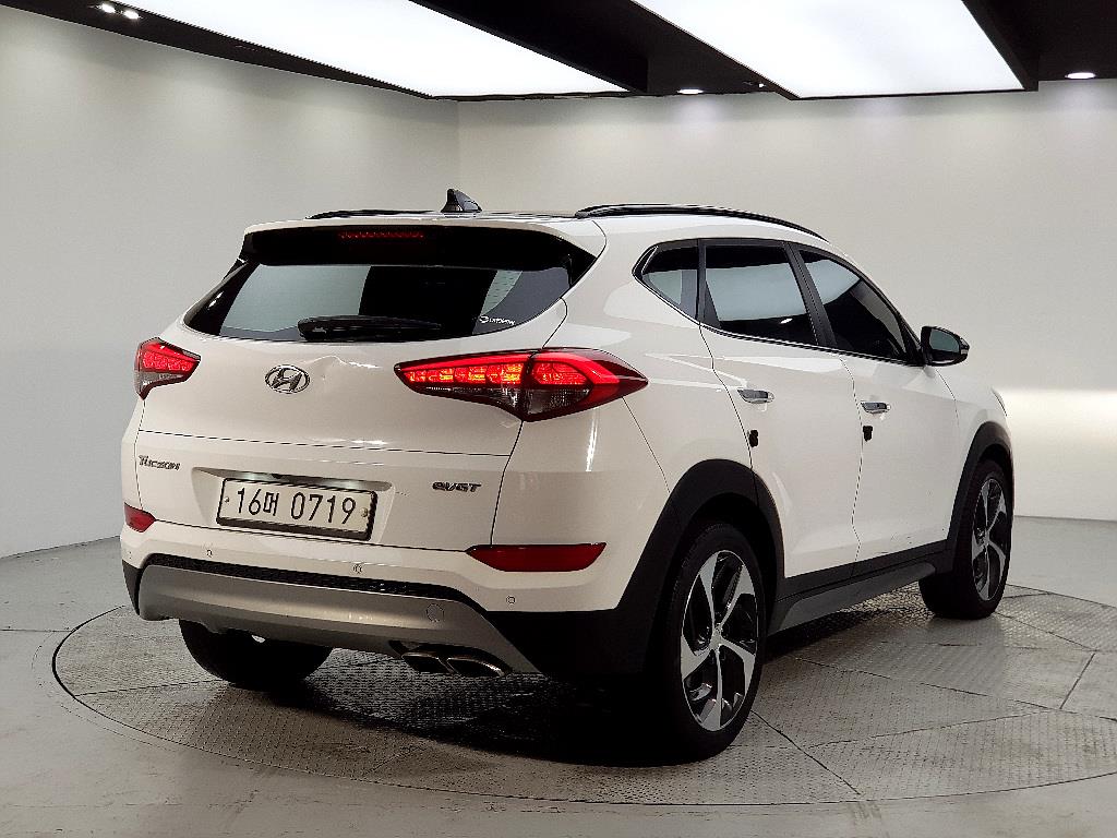 HYUNDAI Tucson - Vista 4