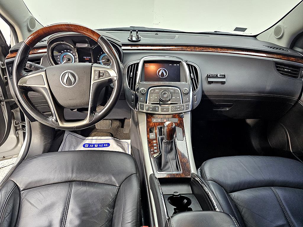 DAEWOO Alpheon - Vista 5