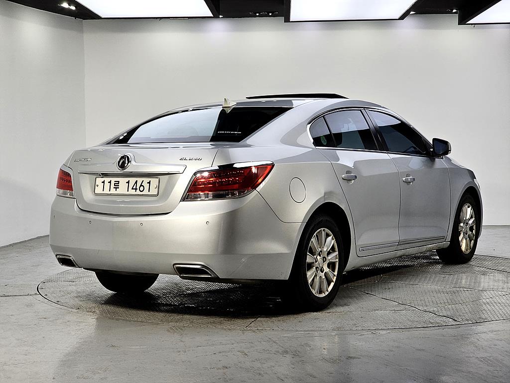 DAEWOO Alpheon - Vista 4