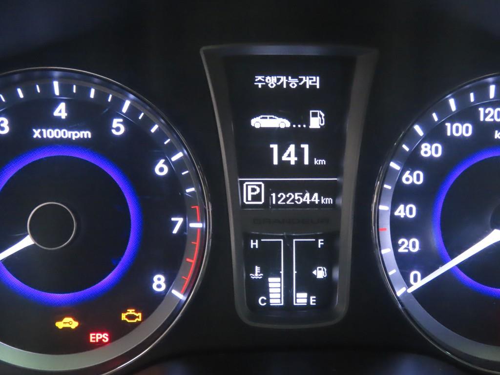 HYUNDAI Grandeur - Vista 7